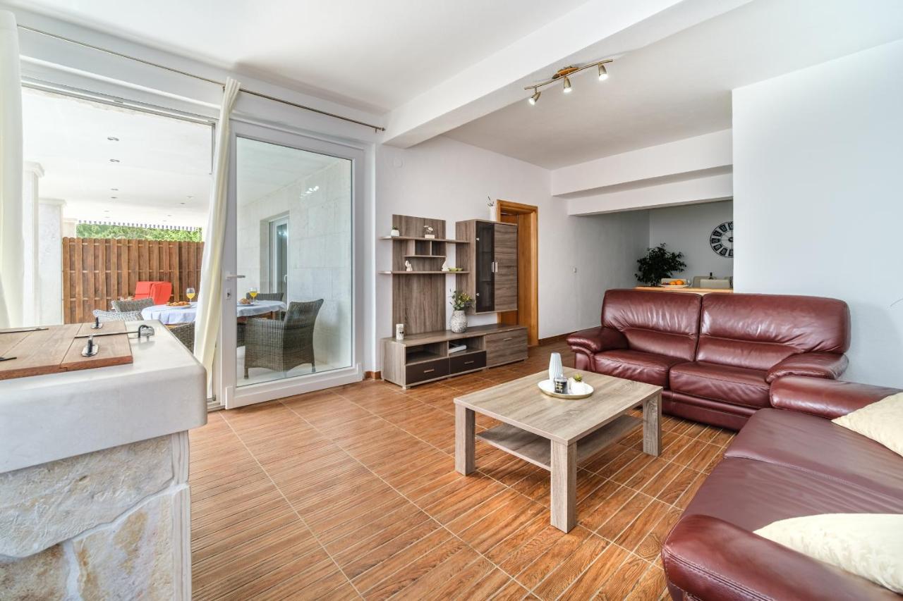 Rooms Plaza Divuje Murvica  Exterior foto